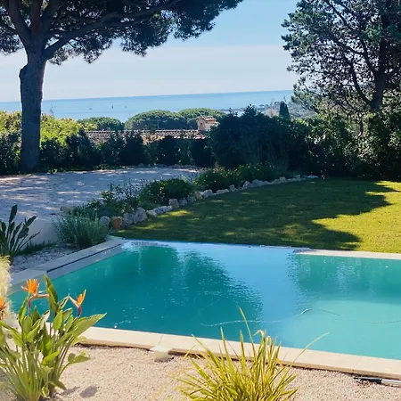 De Luxe Maxime Villa *